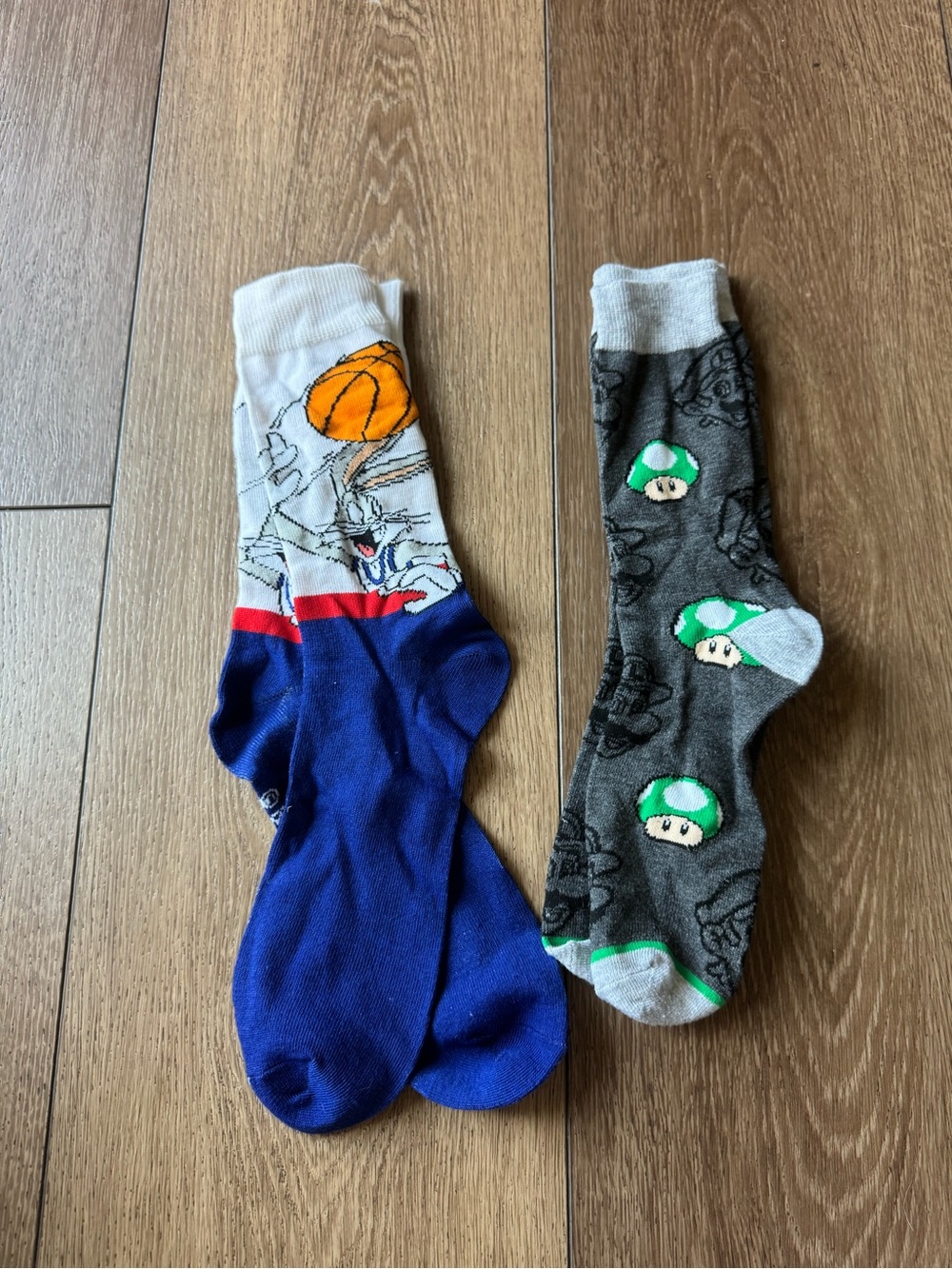 Novelty Men's Crew Socks - Blue Bugs Bunny & Green/Gray Toad Designs